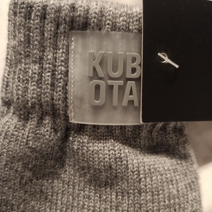 Czapka i rękawiczki Kubota