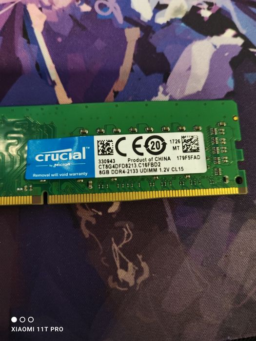 Продам оперативку ddr4 8gb 2133