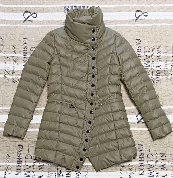 Пуховик Moncler, весна-осінь б/в, 42 розмір