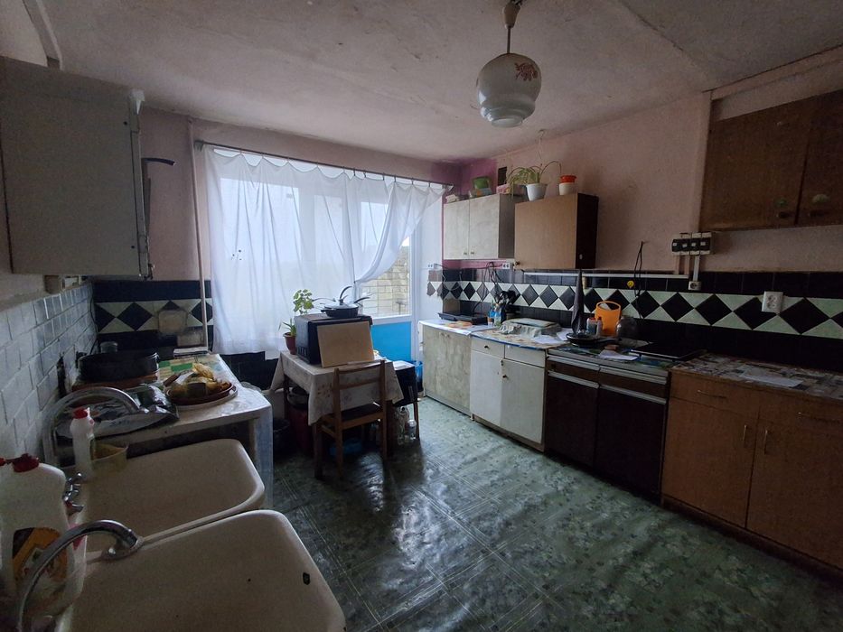 Продаж кімнати в гуртожитку.