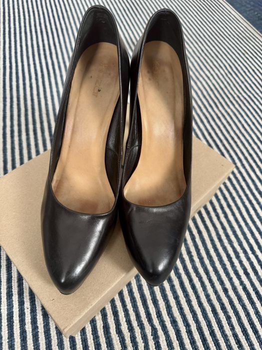 Szpilki Kazar r. 40 skórzane