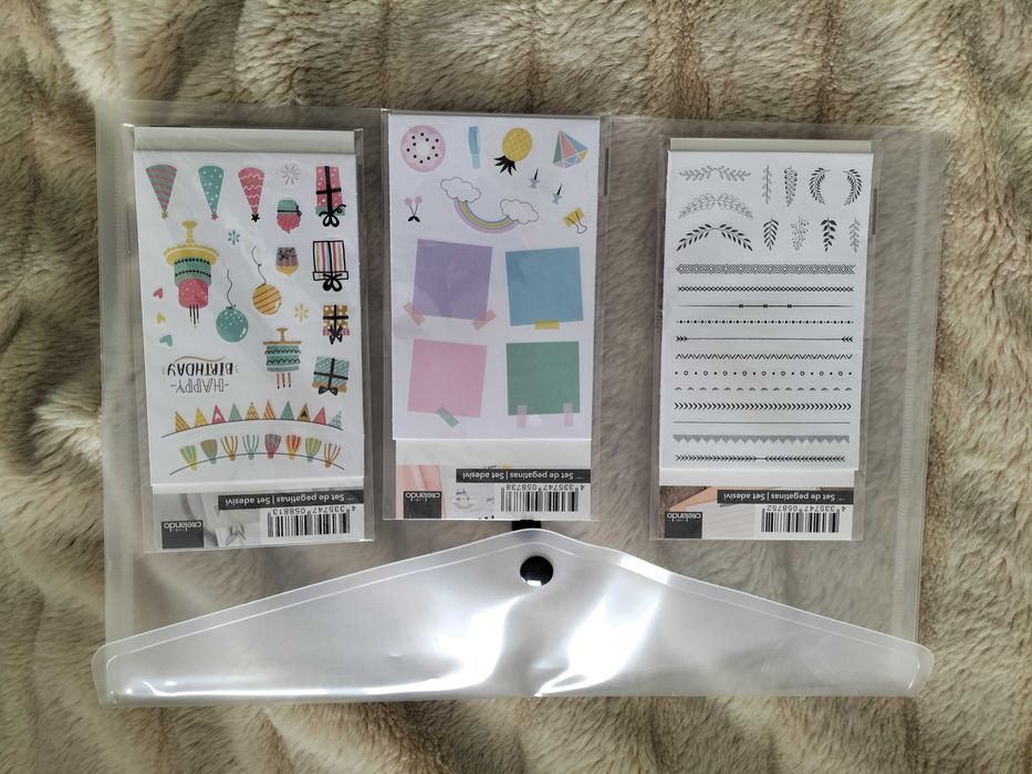 Set de Adesivos para crianças em estado NOVO