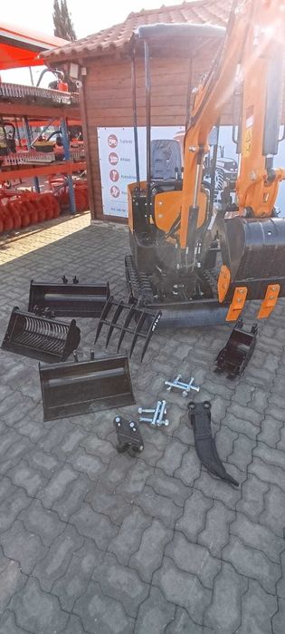 Mini Escavadora Giratória HT12 com extras – 5.400€ | ENTREGA GRATUITA