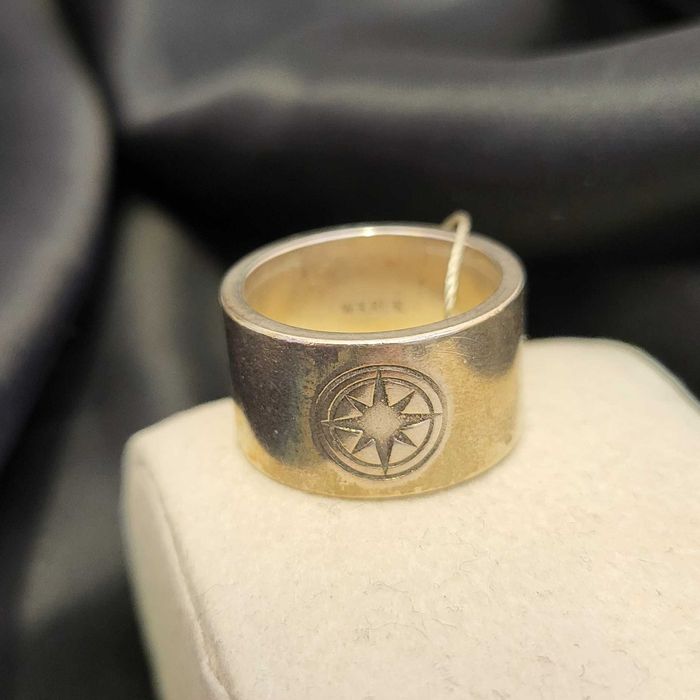 srebrny pierścionek próby 925