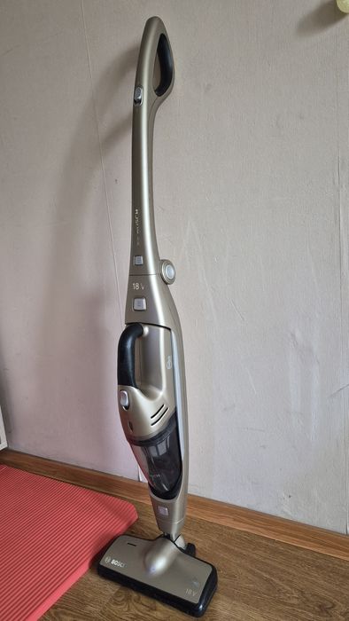 Odkurzacz pionowy Bosch 18 V