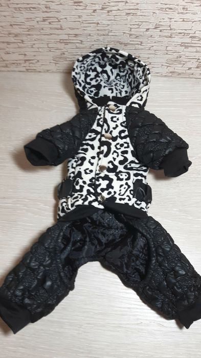 Комбінезон для маленької собачки