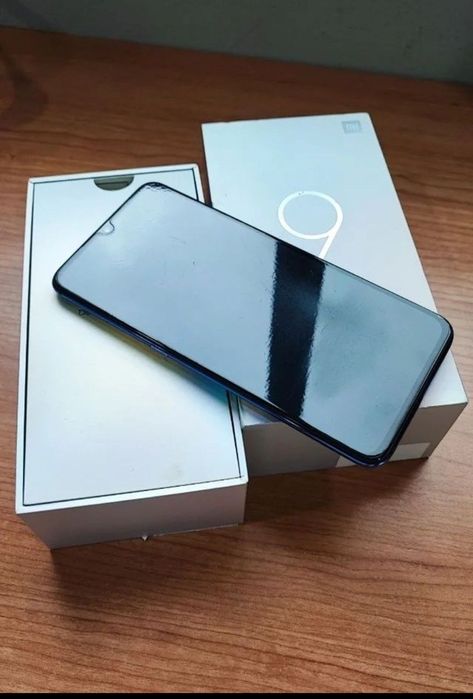 Xiaomi Mi 9 - Dual SIM 6GB