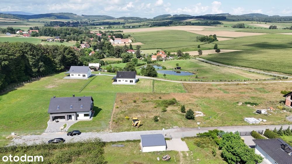 Nowy dom wolnostojący/gotowy do wprowadzenia!