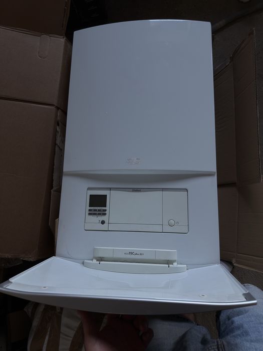 Продам котел Vaillant ecoTEC plus 831 VUW GB 316/5-5 R2