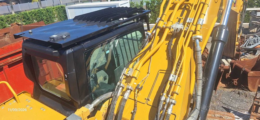 Escavadora Caterpillar 352