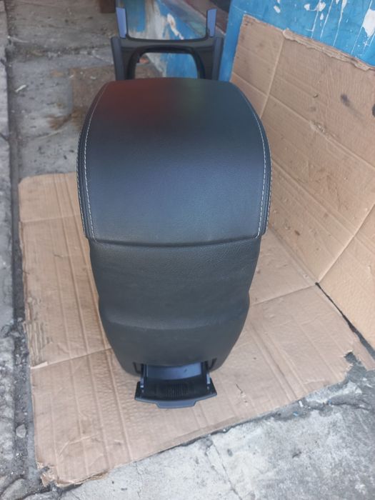 Podłokietnik z dekorami ford s-max galaxy lift