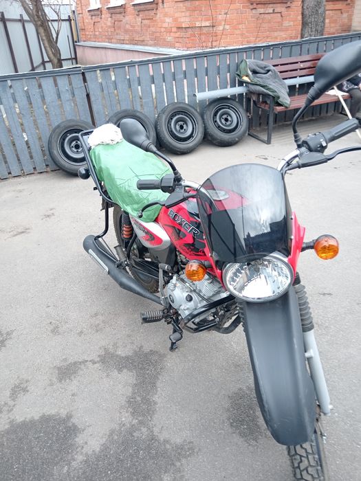 Мотоцикл Bajaj Boxer 125