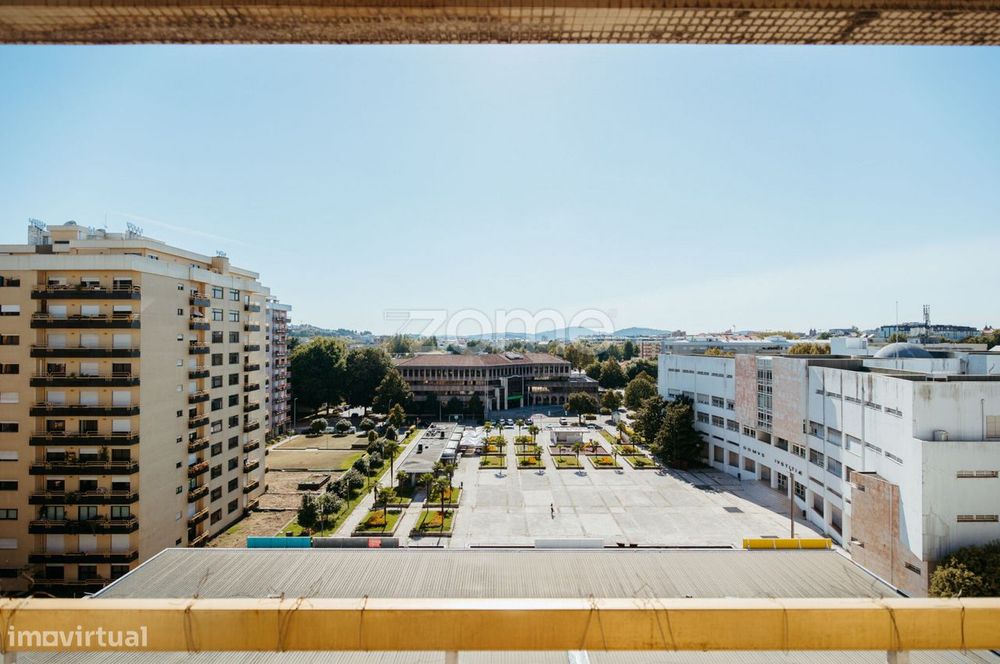 Apartamento T0 Novo c/ Varanda e Arrecadação na Rua Machado Vilela