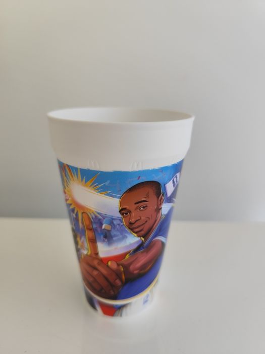 Copo do Thierry Henry da coleção MCdonalds - Novo