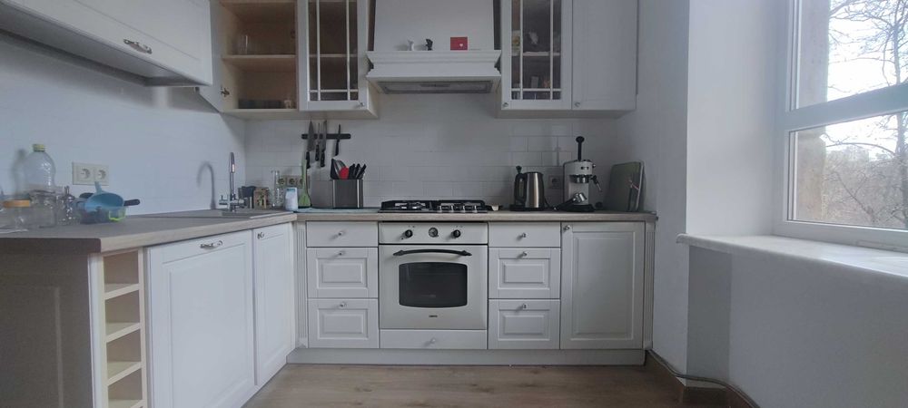 Продається простора квартира на пр.Шевченка