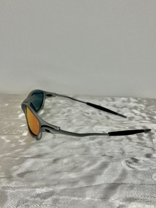 Óculos juliet vermelhos e cinza (metal)