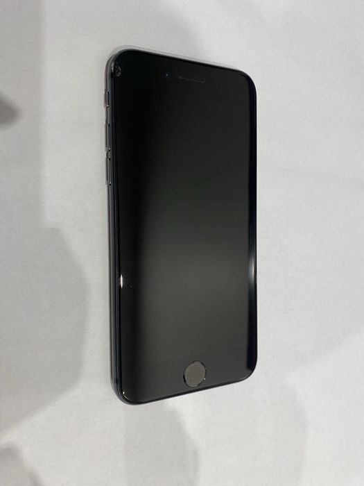 Iphone 8 64gb (стан супер!)