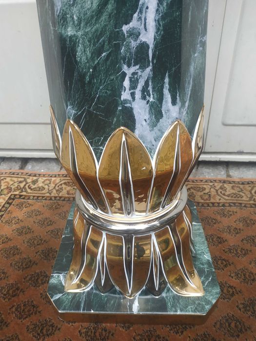 Ogromna kolumna ceramiczna złocona