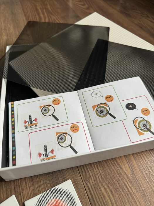 Djeco kinoptik. Гра конструктор. Анімаційний пазл. Машини