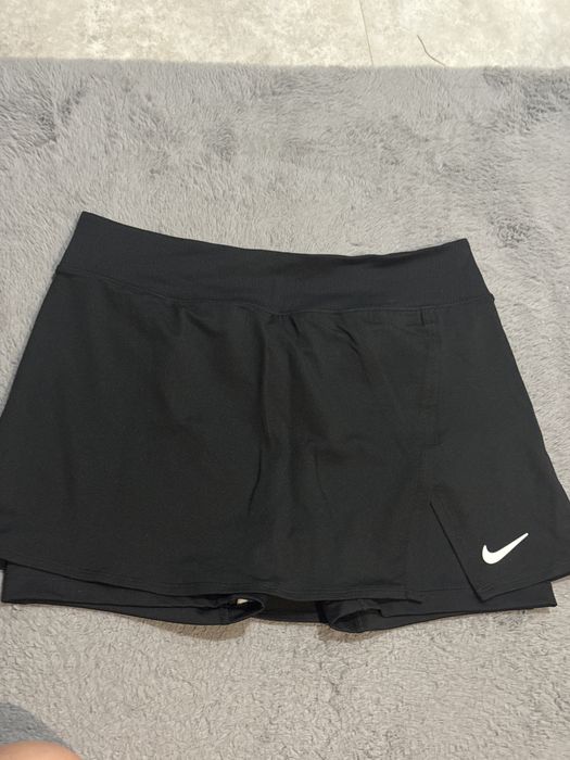Спідниця Nike чорна