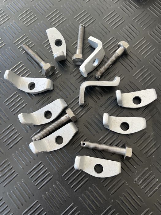 Kit fixar roda suplente land rover series no capot