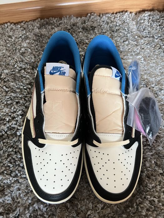 ButyTravisy size 42