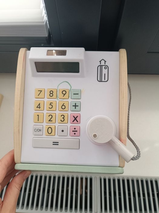 Drewniane zabawki Playtive ekspres do kawy i kasa fiskalna