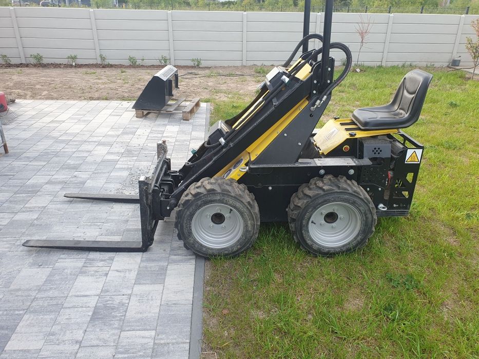 Miniładowarka TUR N520