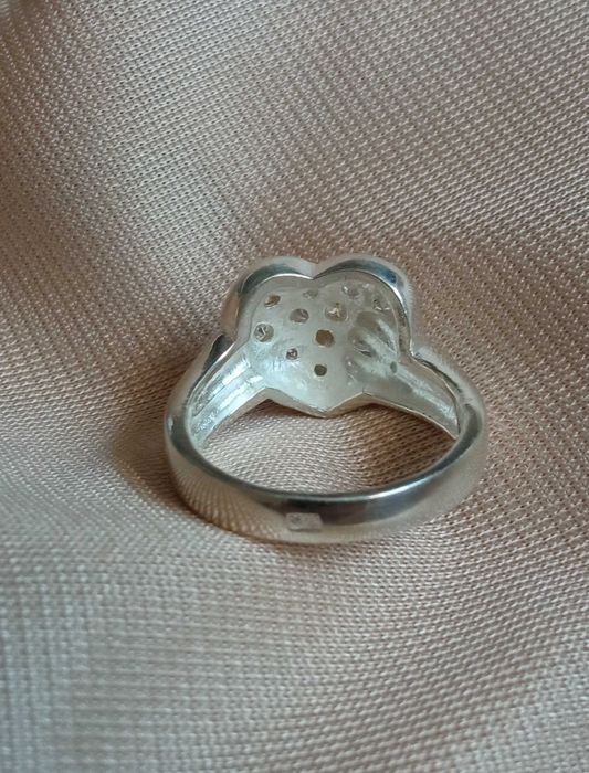 Pierścionek z kryształkami Serce srebro 925 6,9 g R. 17