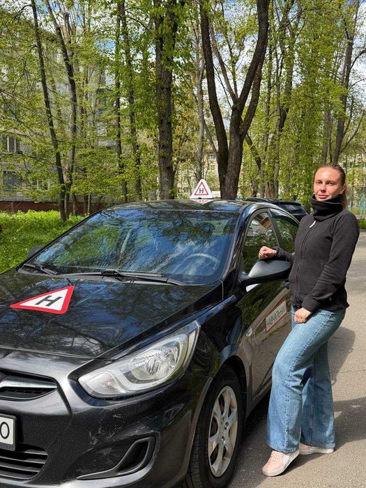 Автоинструктор для девушек/приватний автоінструктор для жінок київ