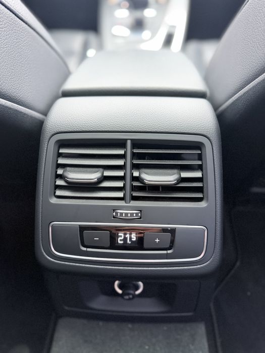 Audi a4 b9 2.0 quattro S-Line Cookcpit