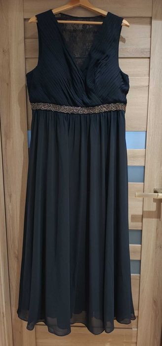 Długa sukienka wieczorowa