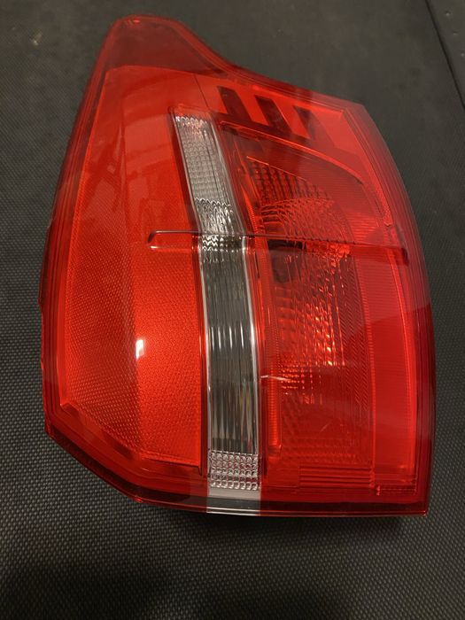 Lampa tylna prawa Ford Focus kombi MK3