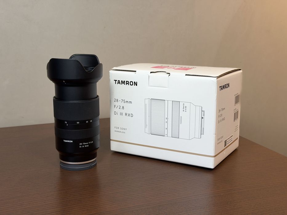 Tamron 28–75 mm f/2.8 Di III RXD