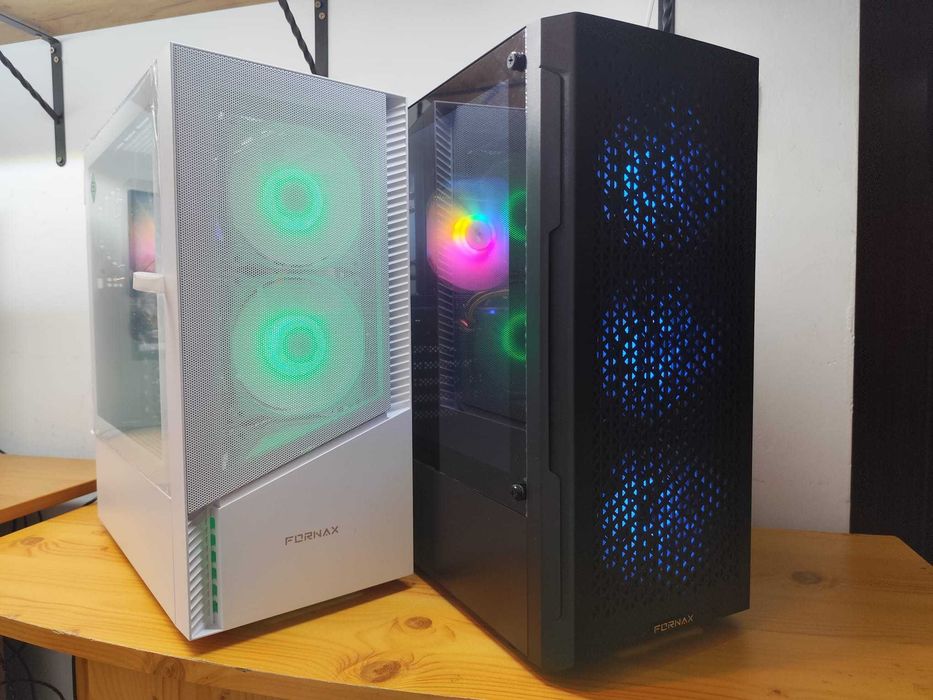 Gamingowy komputer czarny/biały. M.2 NVMe, dysk 2TB RX580 8GB, 64GB RAM, 10 rdzeni+akcesoria