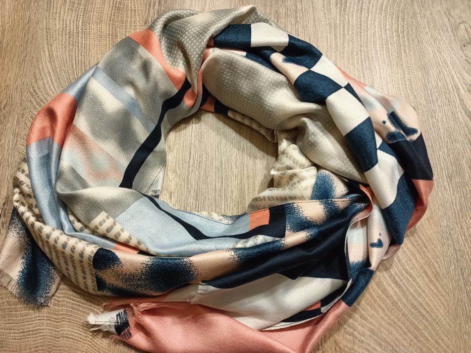 Szal damski wiosenny ,apaszka