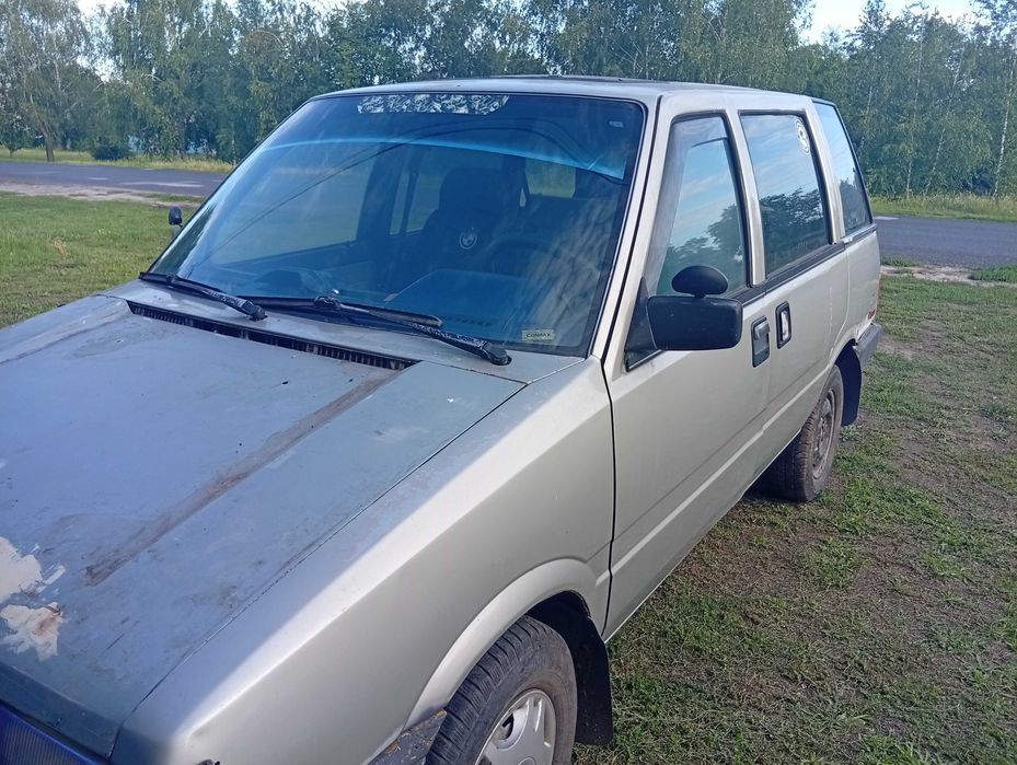 Продам Ніссан прерія