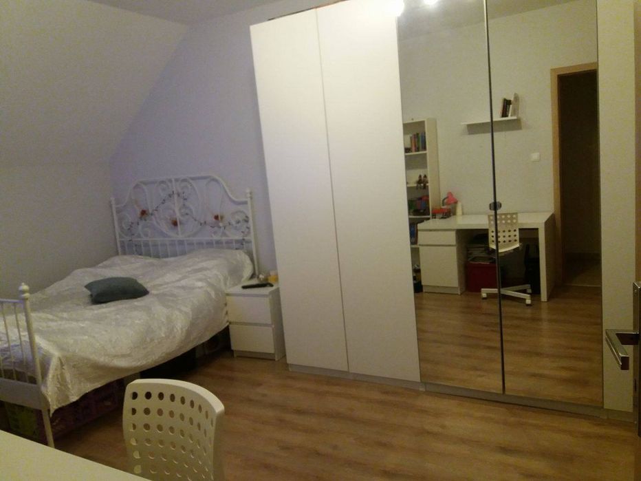 Duży pokój w domu z ogródkiem  BEZPOŚREDNIO