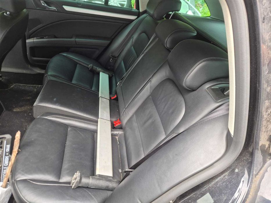 Fotele skórzane grzane Skoda Superb