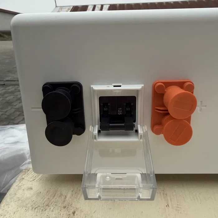 Акумулятор Deye SE-F5 Pro-C LiFePO4 51.2V/100AH, 5.12 kWh (з дисплеєм)