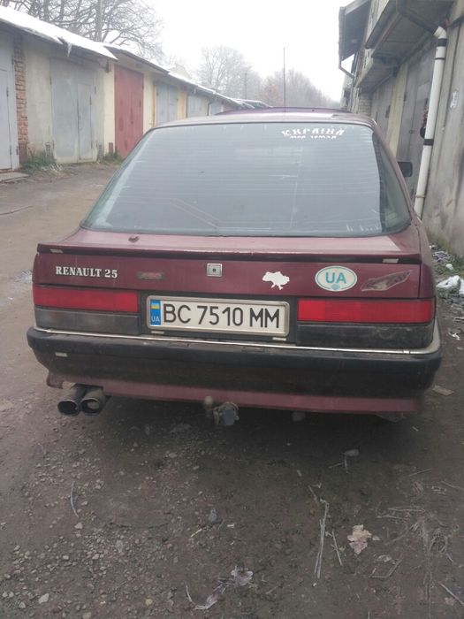 Продам  Рено 25,