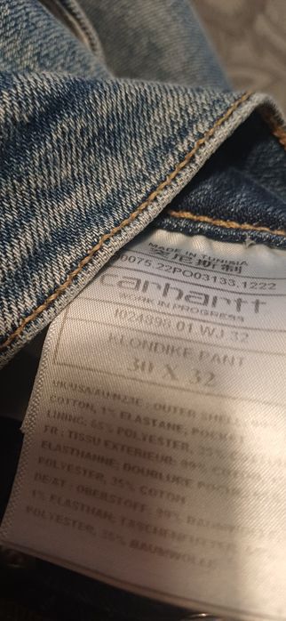 Jeans homem Carhartt, como novas perna direita.