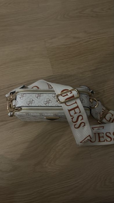 Сумка Guess з ланцюгом , жіноча