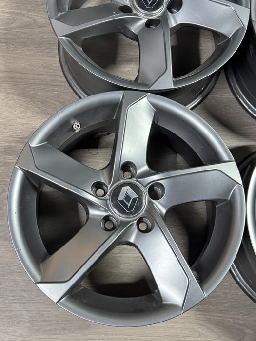 Диски 5*114.3 R16 Renault megane3,4 scenic,trafic,duster,zoe