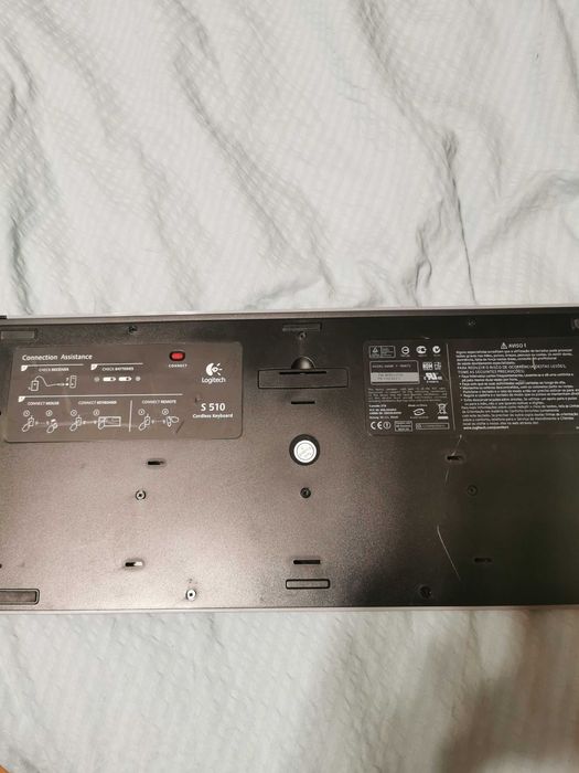 Teclado sem fio da marca Logitech