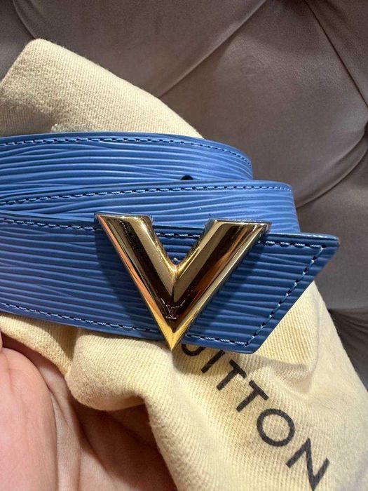 Оригинальный ремень Louis Vuitton Essential (M9024, размер 90/36)
