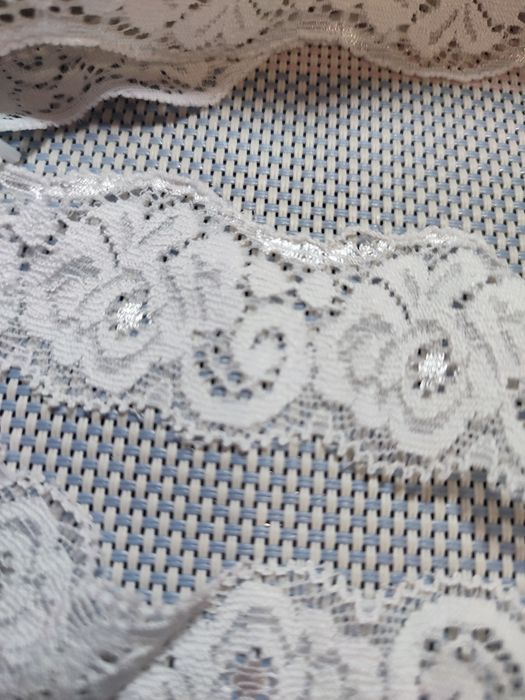 Мереживо стрейчеве " Сердечка", " Троянди"