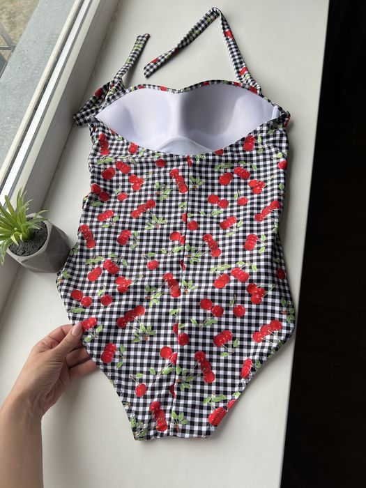 Новий суцільний купальник спільний злитний якісний