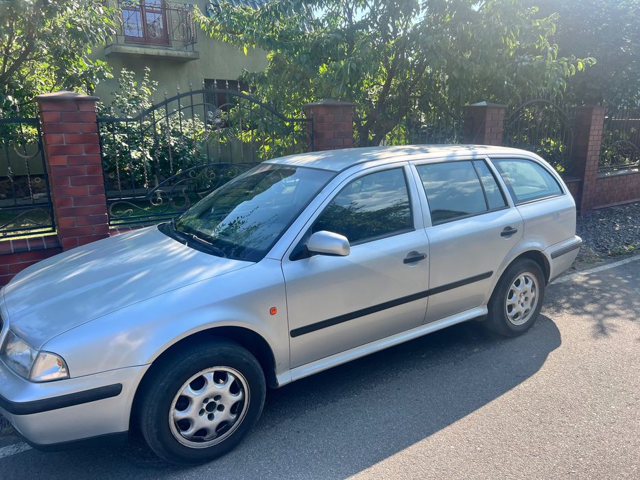 Автомобіль Шкода Октавія 170 тис пробіг