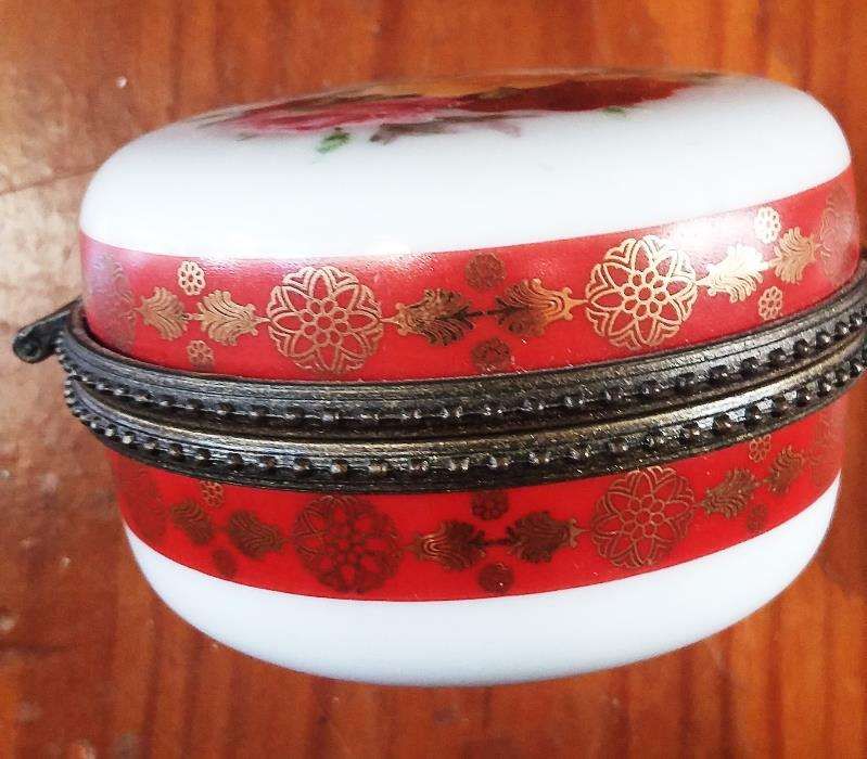 CAIXA c/ tampa em PORCELANA policromada